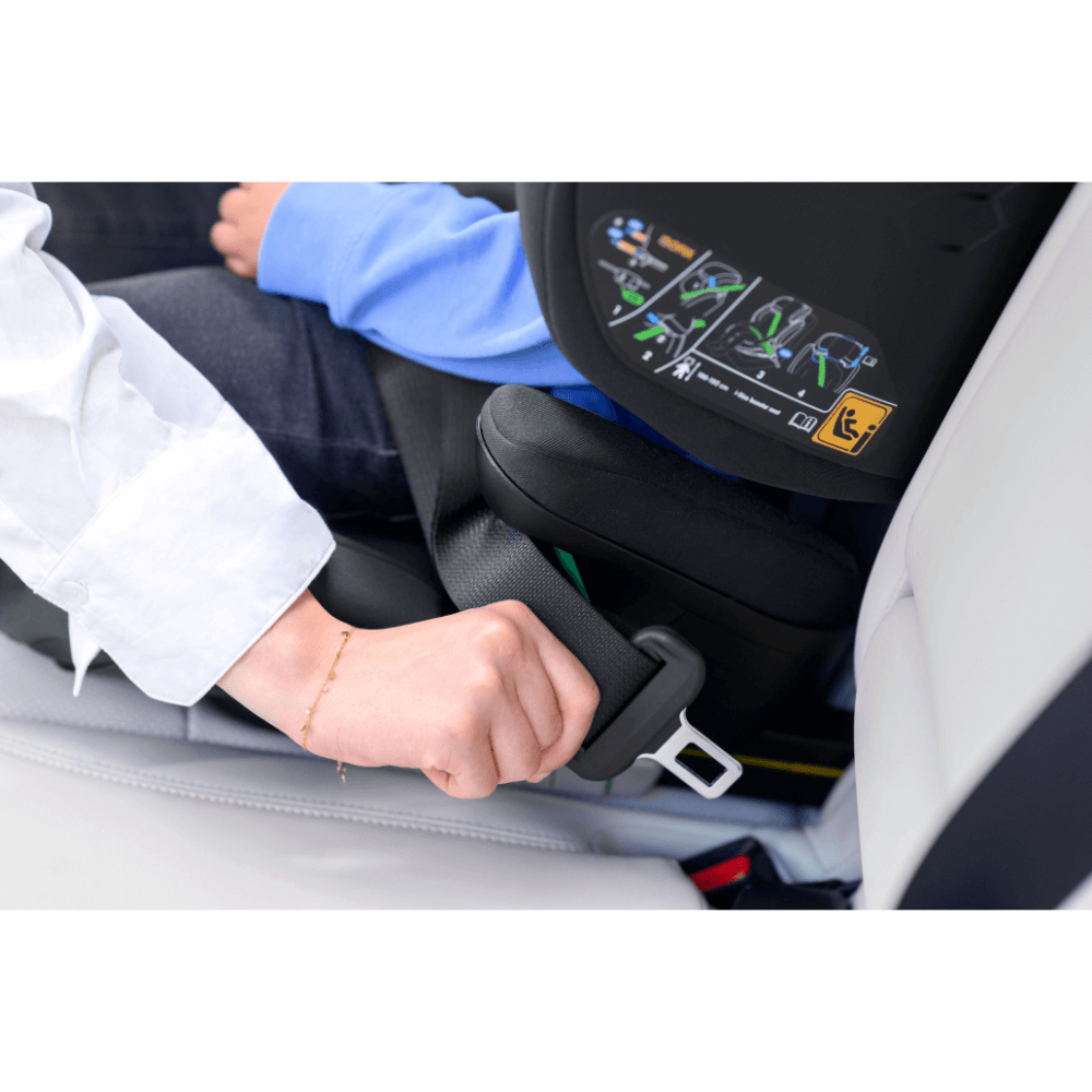Maxi-Cosi RodiFix M i-Size High Back Booster Car Seat, Forward-Facing, Adjustable Headrest & Backrest, Side Impact Protection, Cushioned Washable Seat, ISOFIX & Seatbelt Install, 3.5 Years+, Black
