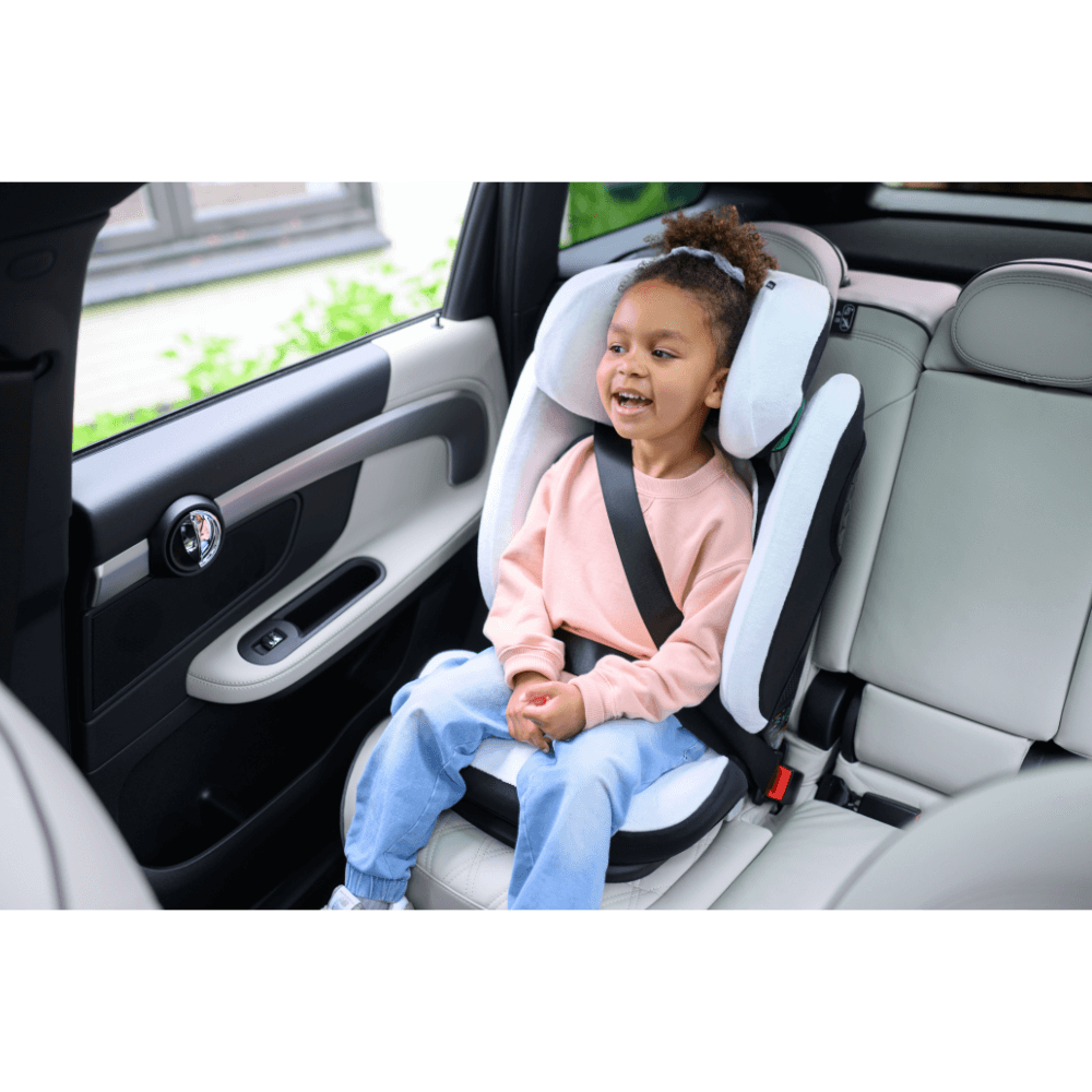 Maxi-Cosi RodiFix M i-Size High Back Booster Car Seat, Forward-Facing, Adjustable Headrest & Backrest, Side Impact Protection, Cushioned Washable Seat, ISOFIX & Seatbelt Install, 3.5 Years+, Black