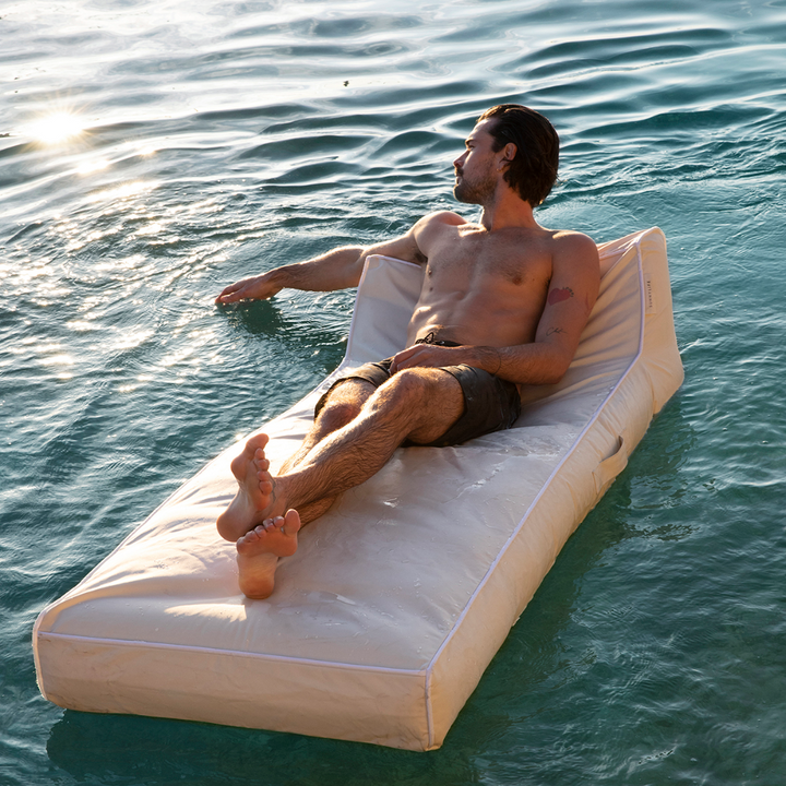 SUNNYLiFE Inflatable Luxe Lie-On Lounger Casa Blanca
