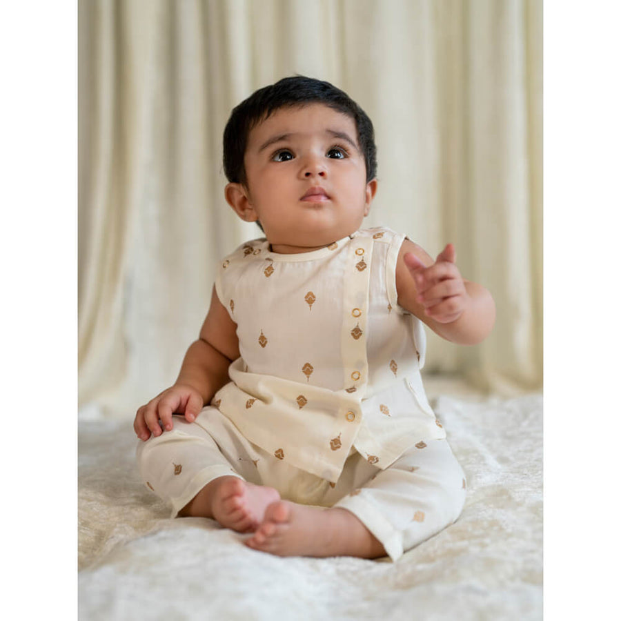 Tiber Taber Newborn Baby Premium Cotton Jhabla Set Gold Buta- Cream
