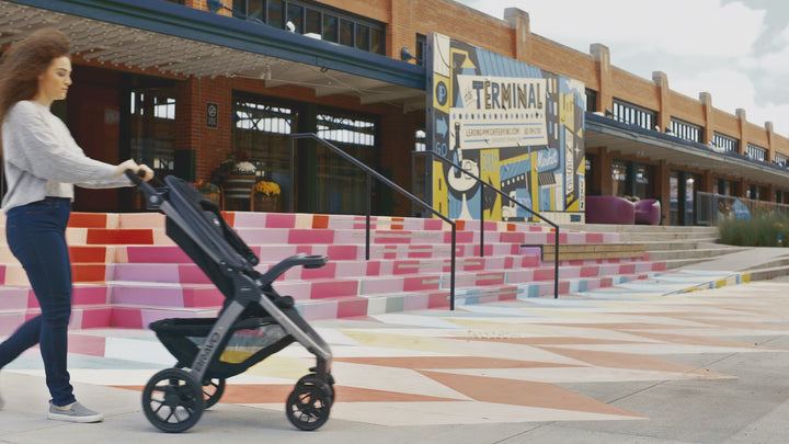 Chicco Bravo Trio Travel System Camden