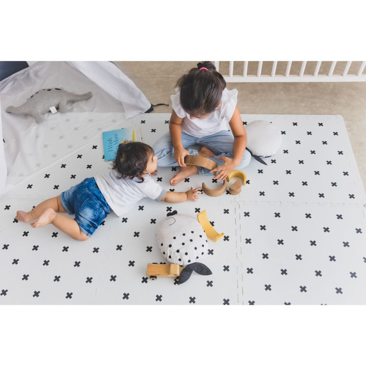 Kind&Me Interlocking Playmat Cross Print Grey
