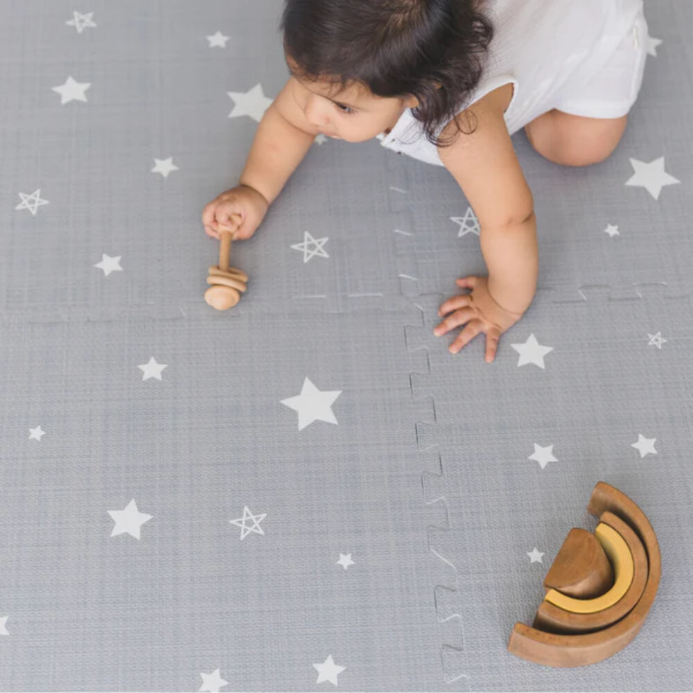 Kind&Me Dreamy White Stars Set in Playmat - Grey