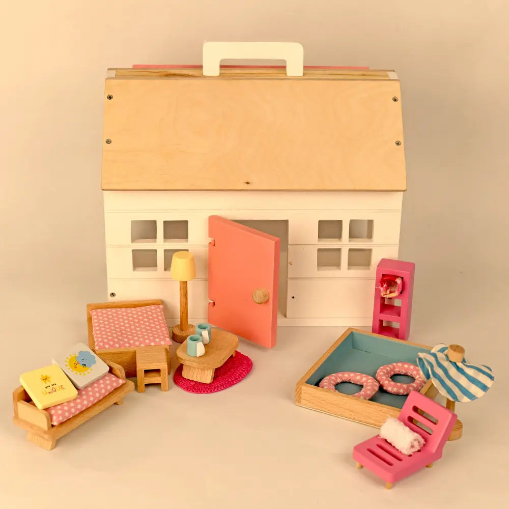 Playbox Pop’s Pool Side Villa - Mini Doll House