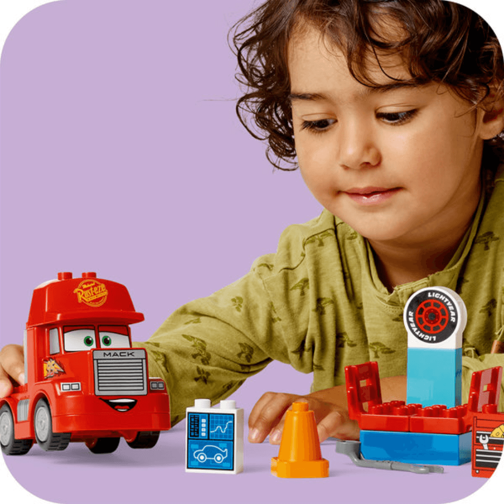 Lego Duplo Mack at the Race V29