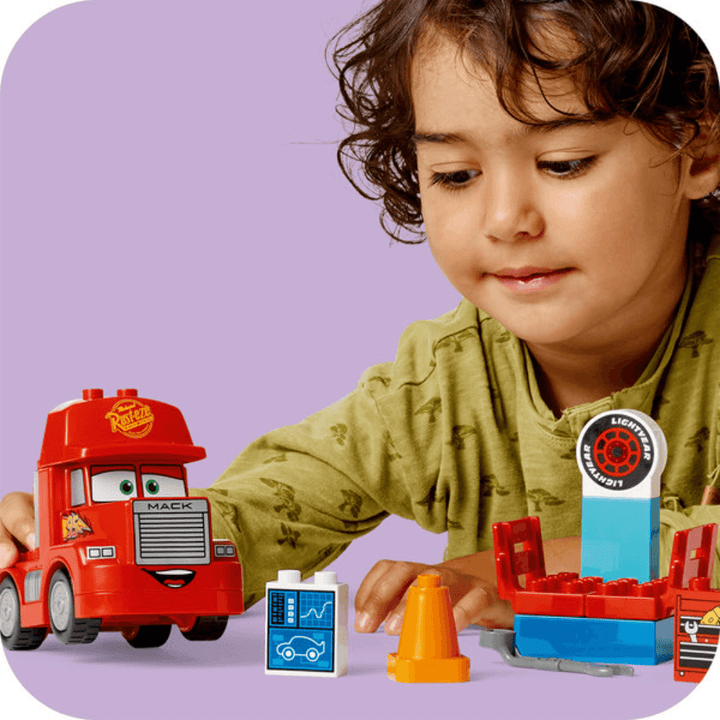 Lego Duplo Mack at the Race V29