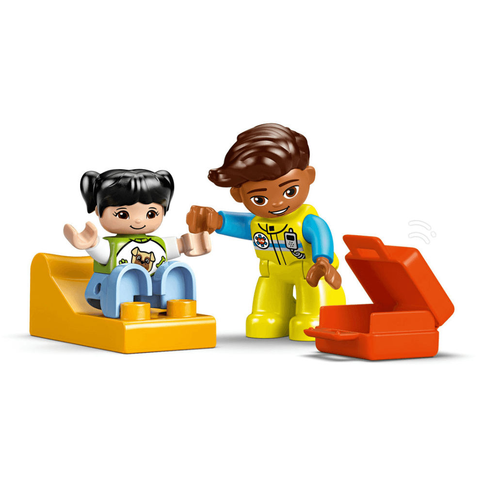 Lego Ambulance &amp; Driver V29