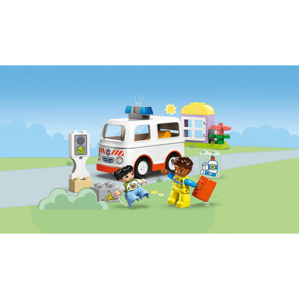 Lego Ambulance &amp; Driver V29