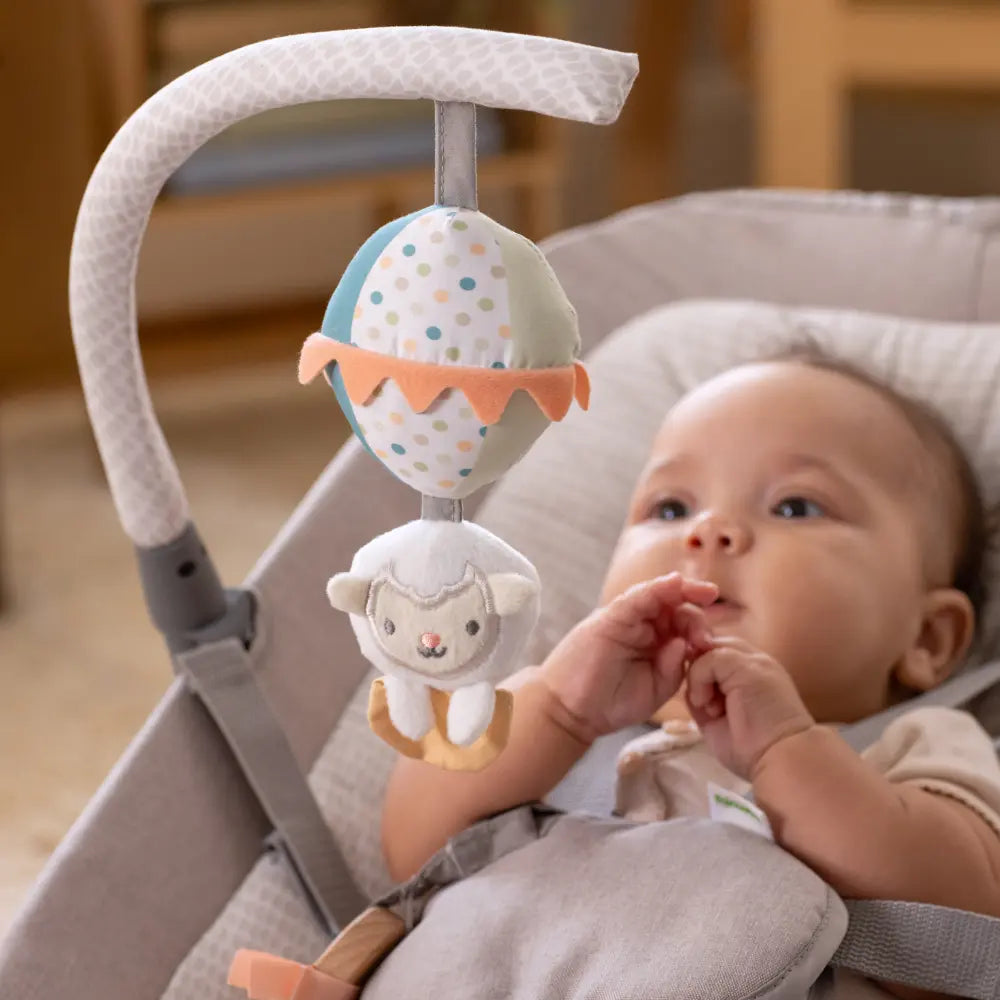 Ingenuity Keep InMotion Automatic Baby Rocking Seat with Remote Control, Vibrations &amp; Music, 0-6 months, Soulful Skies
