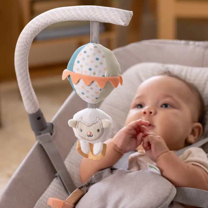 Ingenuity Keep InMotion Automatic Baby Rocking Seat with Remote Control, Vibrations &amp; Music, 0-6 months, Soulful Skies
