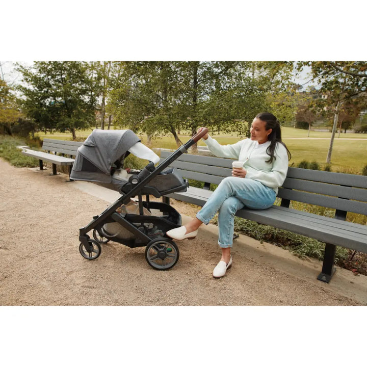 UPPAbaby Cruz V3 City Stroller, Reversible Seat, Flat Recline, Includes Bumper Bar, Insect Net, Rain Cover, up to 4 Years - Greyson/Charcoal