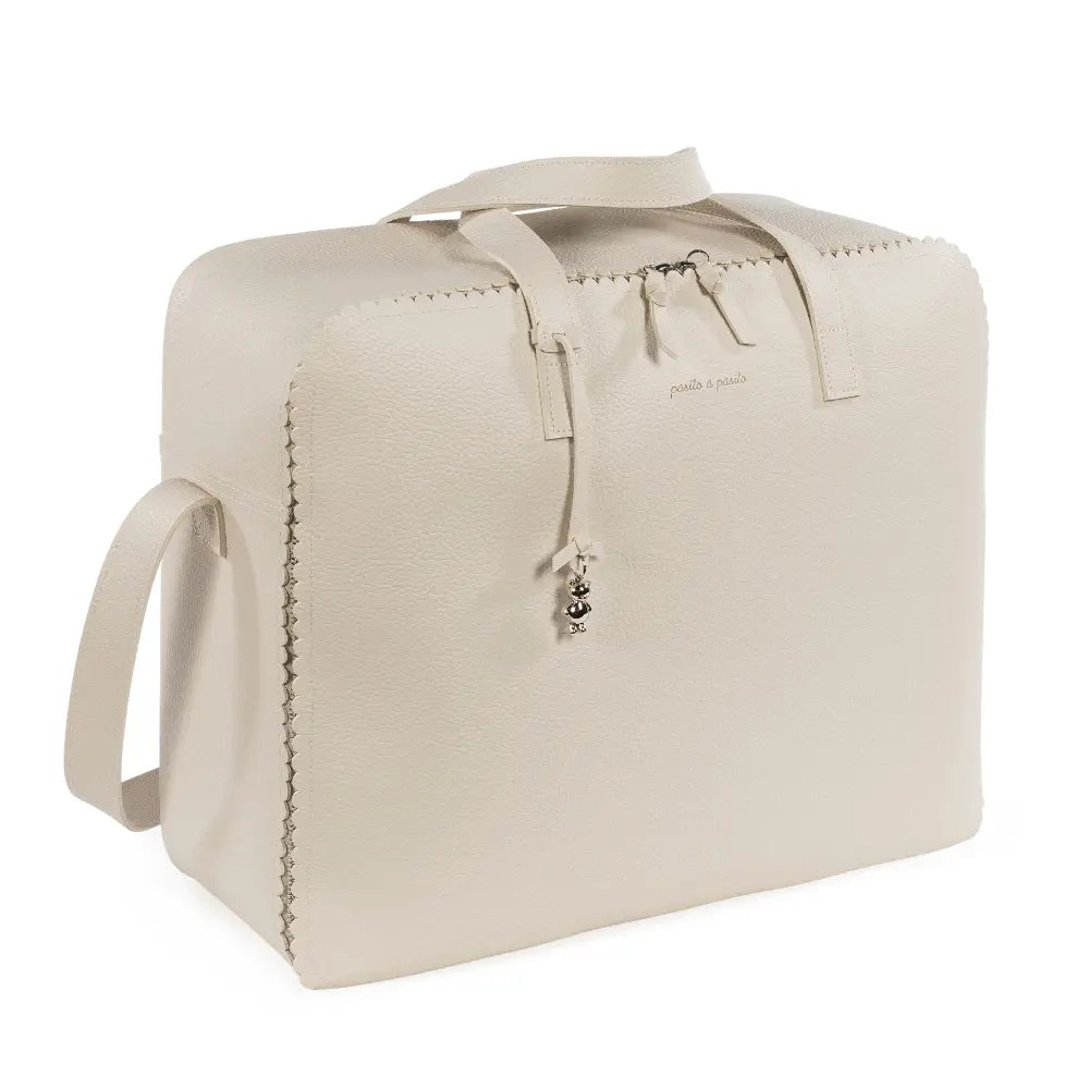 Pasito a Pasito Maternity Hospital Bag with Large Capacity, Water-Resistant Multi-Storage Organizer, Hand Handles &amp; Shoulder Straps, Icon Eco Leather - Cream