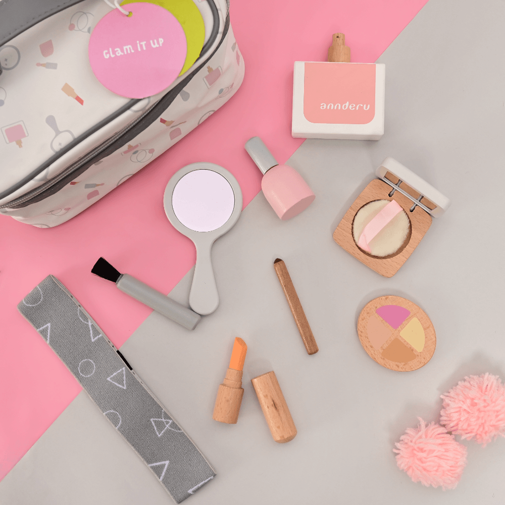 Playbox Glam it Up - Wooden Makeup Set - 10 Pcs