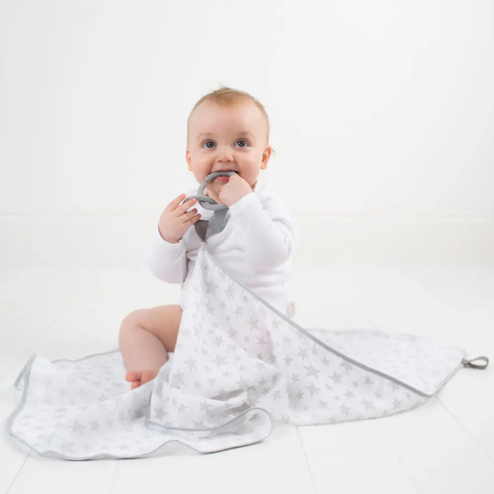 Cheeky Chompers 6-in-1 Muslin Breastfeeding Cover &amp; Teething Cloth, Bamboo &amp; Organic Cotton, Multi-Use Baby Essential with Silicone Teething Rings, Lightweight &amp; Breathable, Newborn+ - Silver Stars
