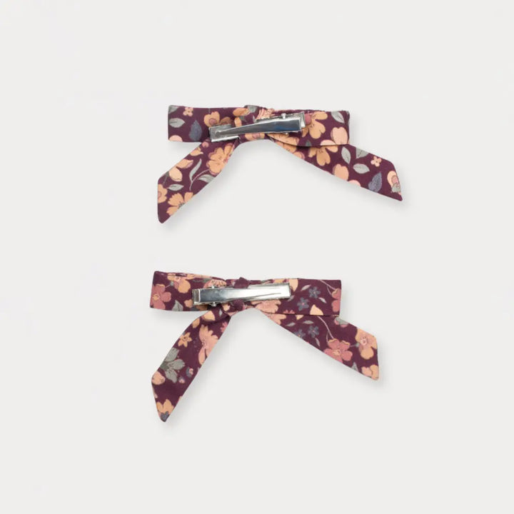 Early Sunday Grace Clip - Garden Flowers Plum