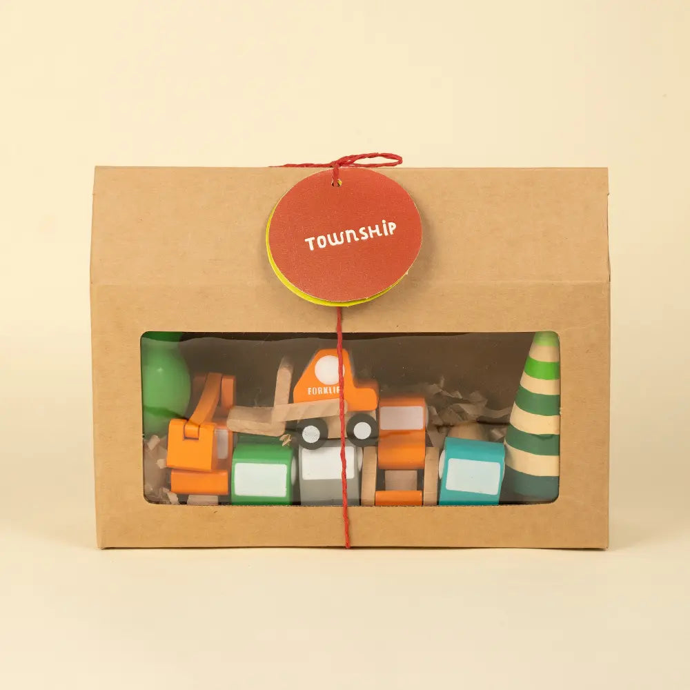 Playbox Township - Wooden Cars and Tree Set