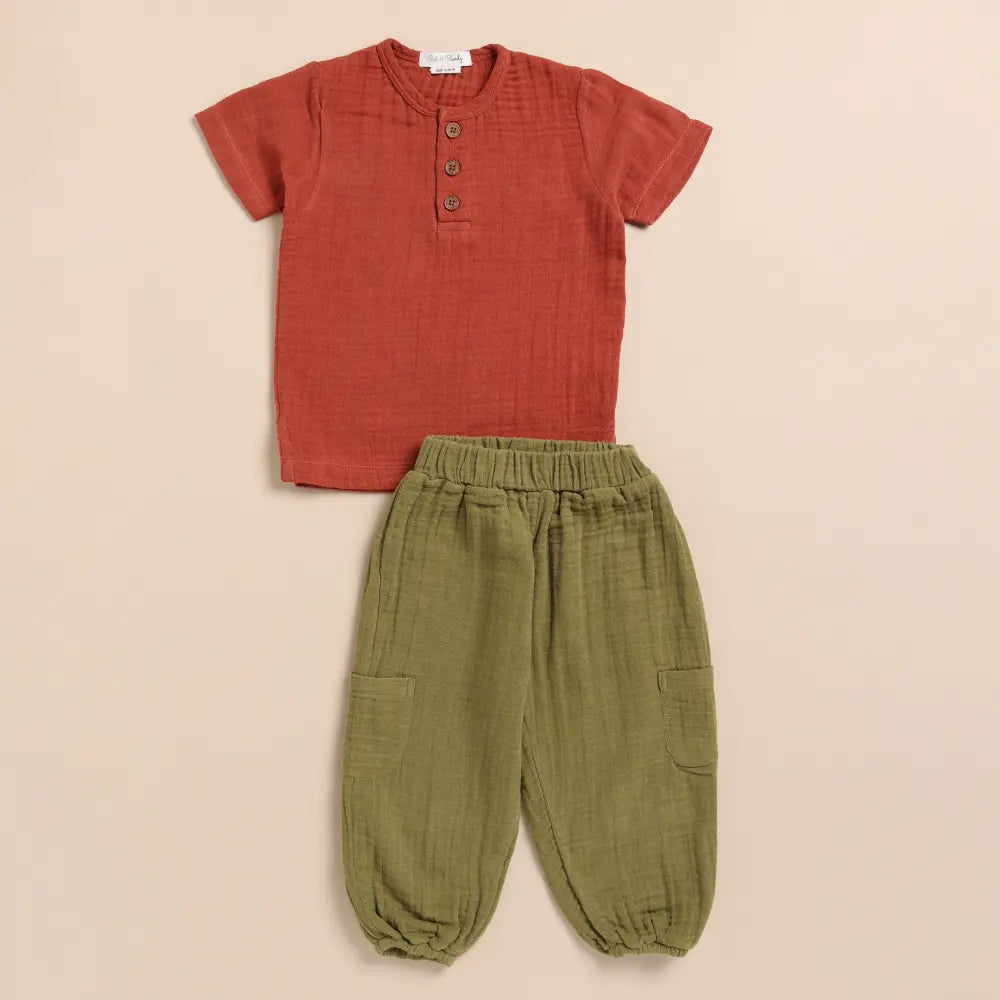 Cot &amp; Candy Baby Organic Muslin Short Sleeve Henley tshirt With Lounge Pant Set-Picante + Olive