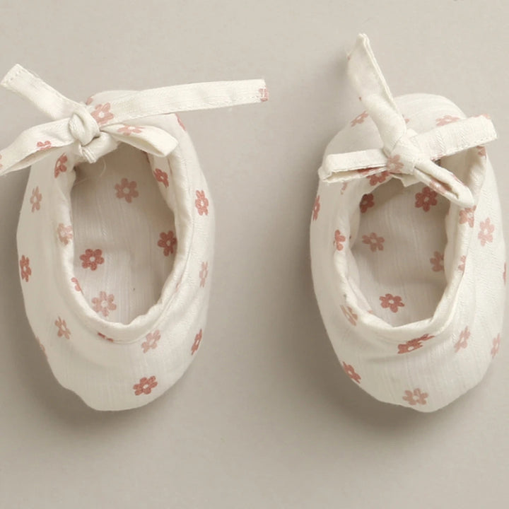 Sweetlime By As Cotton Tiny Petal Summer Booties - White