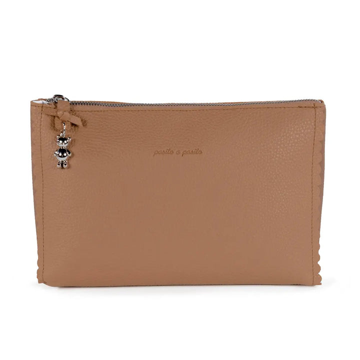 Pasito a Pasito Toiletry Pouch, Water-Resistant Baby Essentials Organizer with Zip Closure, Compact Travel Pouch for Diapers &amp; Toiletries, Icon Eco Leather - Caramel