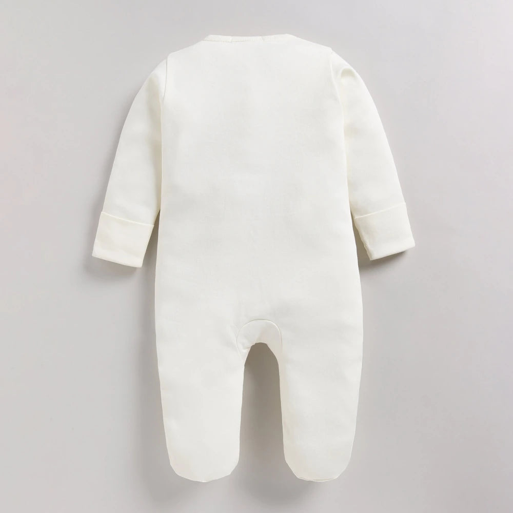 Cot &amp; Candy Baby Organic Footed Zipsuit - Giraffe print + Snow white Chest Embroidery