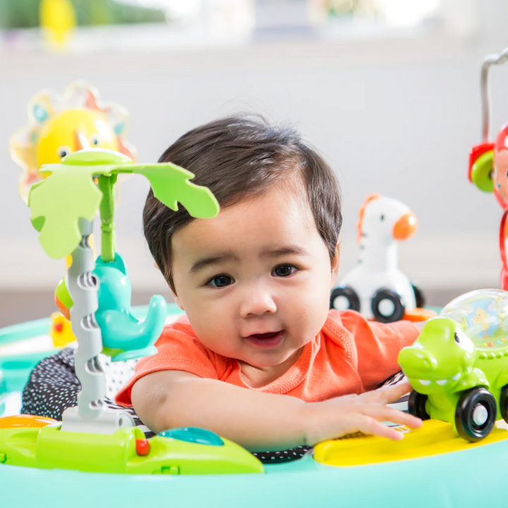Infantino 2-in-1 Sit Spin and Stand Entertainer and Activity Table Multicolor
