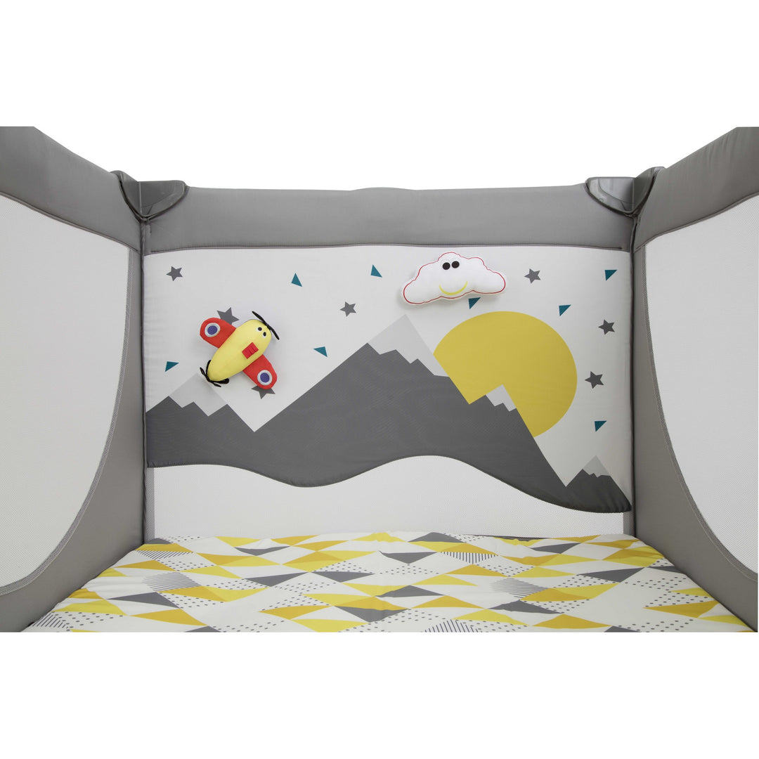 Joie Cheer™ Playard