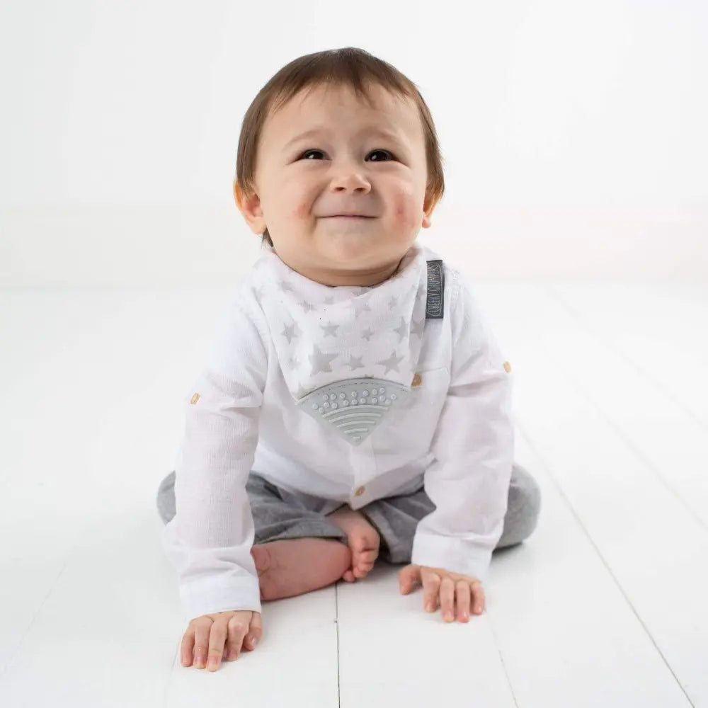 Cheeky Chompers Muslin Neckerchew for Babies &amp; Toddlers, Reversible Bib with Attached Silicone Teether, Super Absorbent, BPA-Free, 2–24 Months - Silver Stars