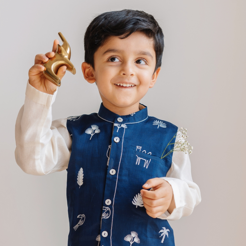 Dulaar Chanderi Kurta Pyjama & Bandi Set - Magical Jungle