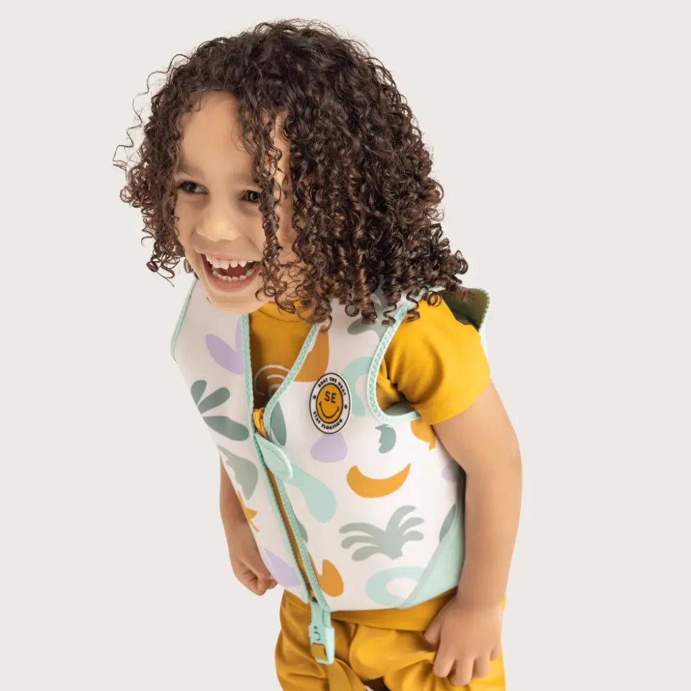 Swim Essentials Swim Vest, Kids Float Vest for Ages 3-6 Years (18-30 kgs), Multicolor - Abstract