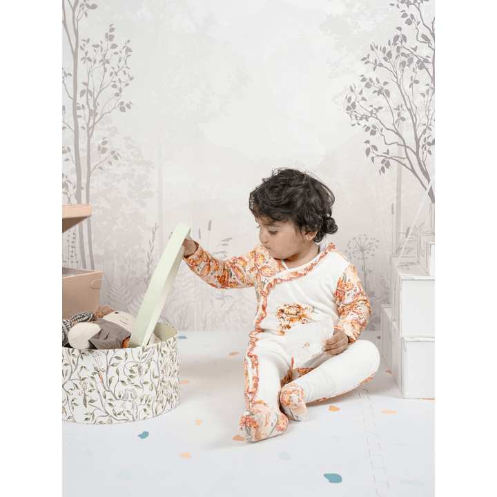 The Baby Trunk New Born Baby Lioness Apparel Gift Box Pack Of 2