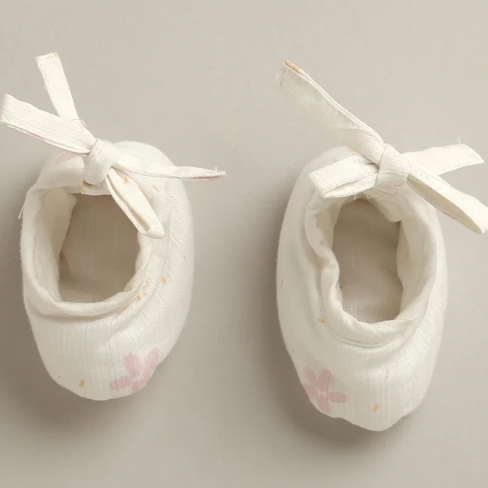 Sweetlime By As Blush Petals Organic Cotton Baby Booties - White