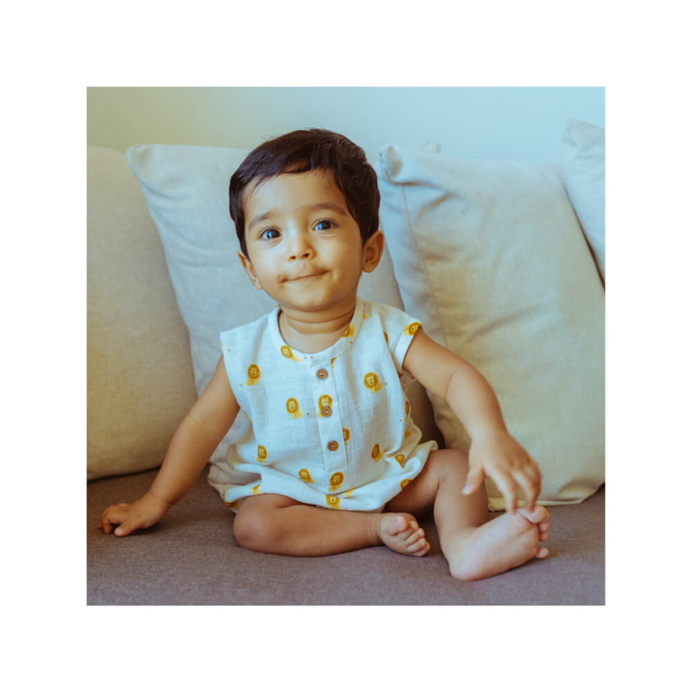 Dulaar Organic Muslin Romper - Just Lion Around