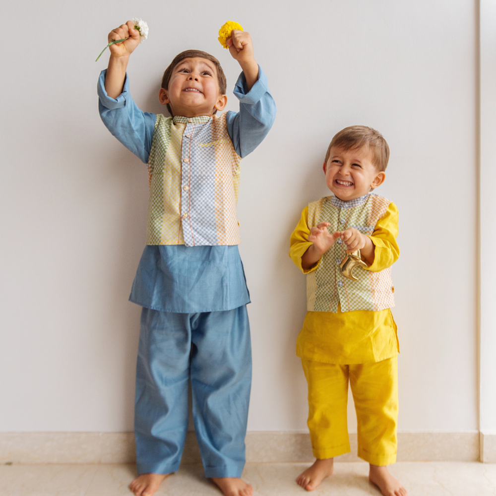 Dulaar Chanderi Kurta Pyjama Bandi Set - Spot The Checks Mango