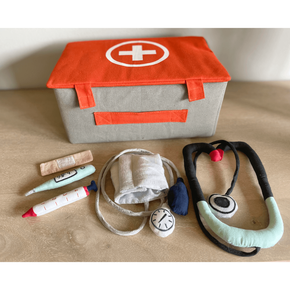 Role Play Pet Hospital Doorway Portal Set with Vet Box