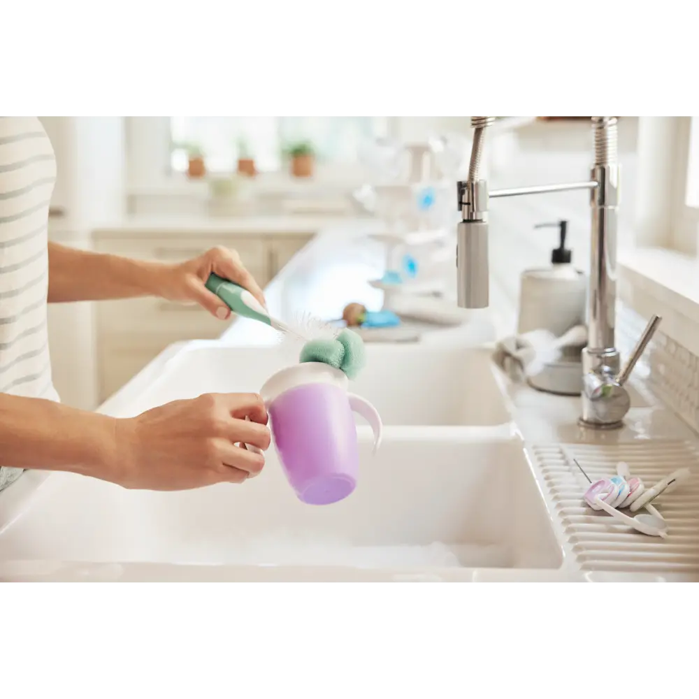 Munchkin Sponge Bottle Brush - with Suction Base and  Soft Rubber Nipple Brush - Sage Green