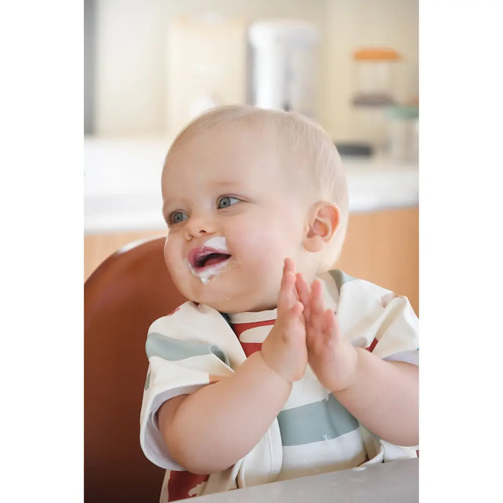 Beaba 2-in-1 Waterproof Bib with Detachable Sleeves, Foldable Food Catcher Pocket, Adjustable Snap Fit &amp; Elastic Cuffs, Soft &amp; Easy-Clean Bib for Feeding &amp; Activities, 4M+