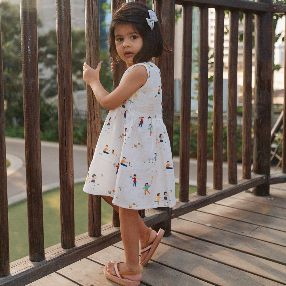 Dulaar Organic Muslin Dress - Playground Adventures