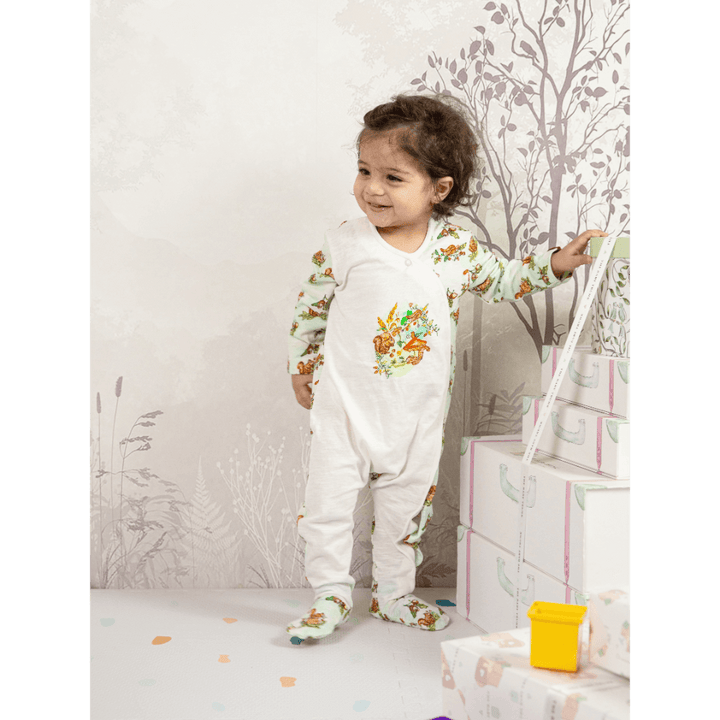 The Baby Trunk Newborn Apparel Gift Box – Set of 3