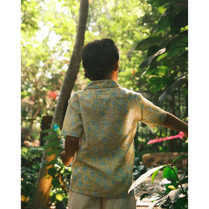 Love The World Today Unisex Boogie Shirt In Lemon Yellow Butterfly Blockprint