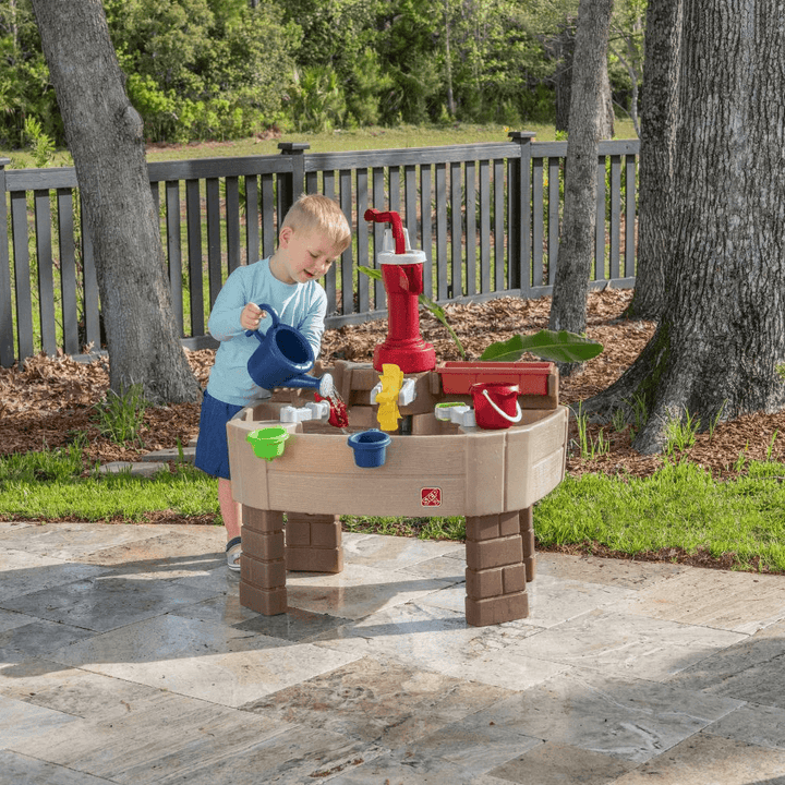 Step2 Pump &amp; Splash Discovery Water Table