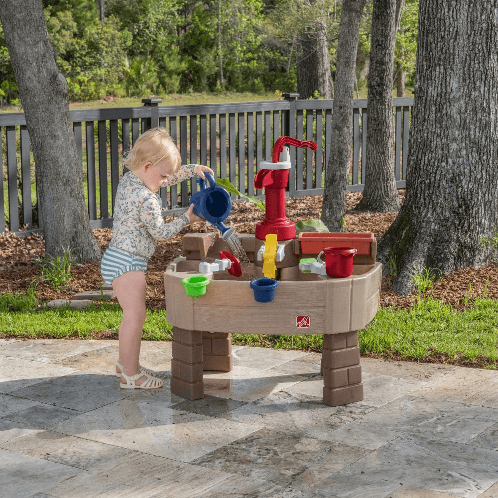 Step2 Pump &amp; Splash Discovery Water Table
