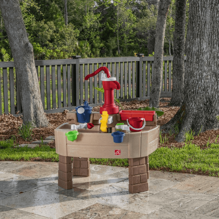 Step2 Pump &amp; Splash Discovery Water Table