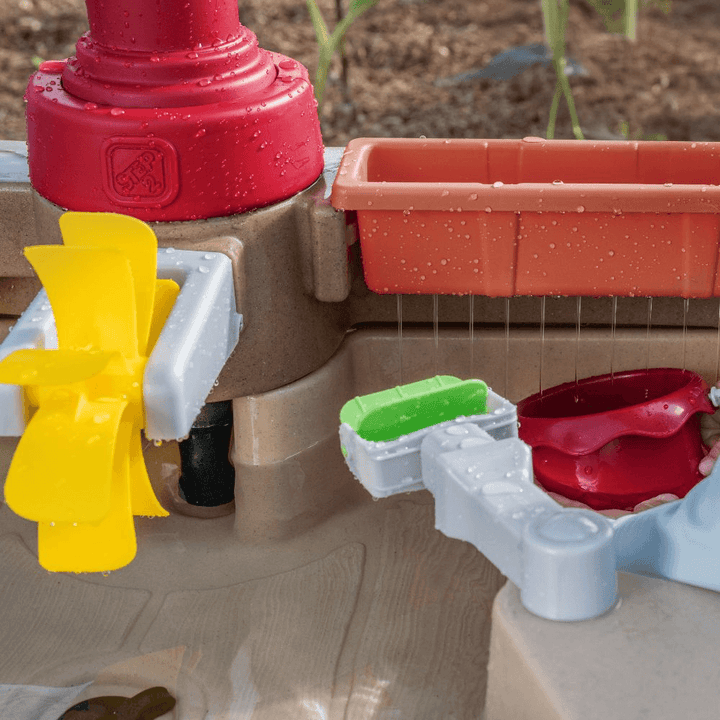 Step2 Pump &amp; Splash Discovery Water Table
