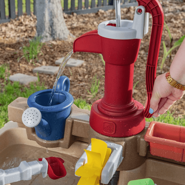 Step2 Pump &amp; Splash Discovery Water Table