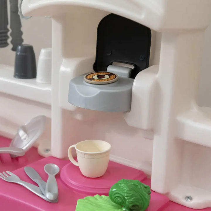 Step2 Fun With Friends Kitchen - Pink