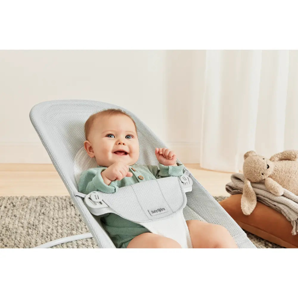 BabyBjorn Balance Soft Mesh, Lightweight Ergonomic Baby Bouncer with Natural Rocking, Convertible to a Toddler Chair, Ergonomic design, Newborn to Toddler (0–2 Years) - Silver / White
