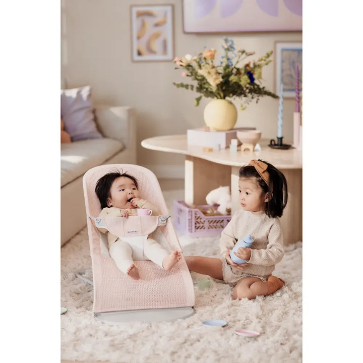 BabyBjorn Balance Soft Mesh, Lightweight Ergonomic Baby Bouncer with Natural Rocking, Convertible to a Toddler Chair, Ergonomic design, Newborn to Toddler (0–2 Years) - Pearly Pink / White