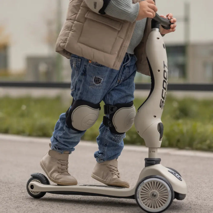 Scoot &amp; Ride Kids Protective Gear Set XXS | Knee &amp; Elbow Pads with Quick-Release System | Lightweight Adjustable Safety Guards for Toddlers &amp; Kids | Ideal for Scooting, Cycling, Skating &amp; Outdoor Play - Ash