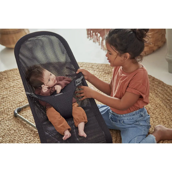 BabyBjorn Bliss Bouncer Mesh, Lightweight Ergonomic Baby Bouncer with Natural Rocking, Convertible to a Toddler Chair, Ergonomic design, Newborn to Toddler (0–2 Years) - Anthracite