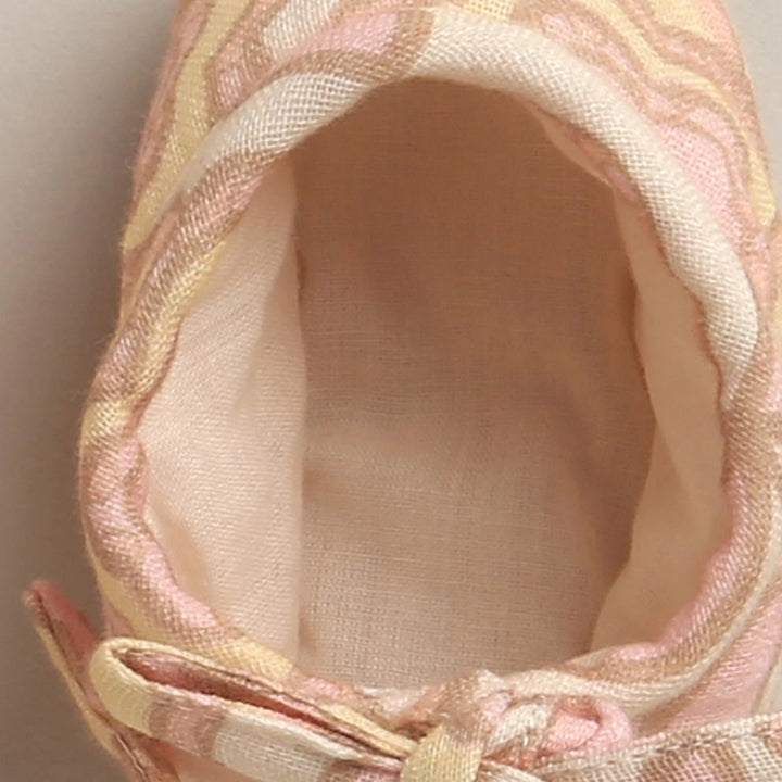 Sweetlime By As Groovy Bloom Smocked Cotton Baby Booties - Beige